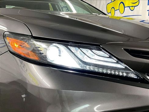 Used 2024 Toyota Camry XSE FWD image 30