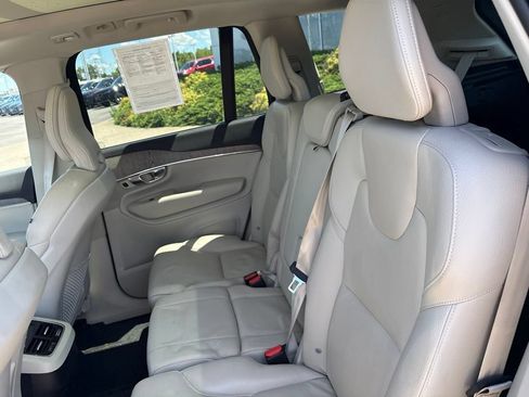 Certified 2023 Volvo XC90 B6 Plus AWD/4WD image 29