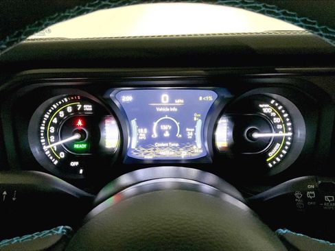 Used 2024 Jeep Wrangler Unlimited Rubicon 4xe image 21