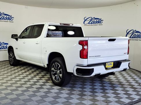 Used 2022 Chevrolet Silverado 1500 RST image 2