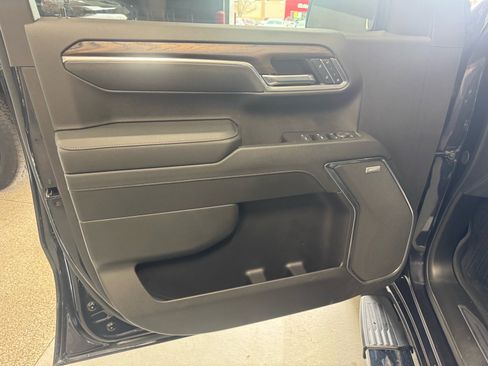 Certified 2025 GMC Sierra 1500 SLT w/ SLT Premium Plus Package image 16