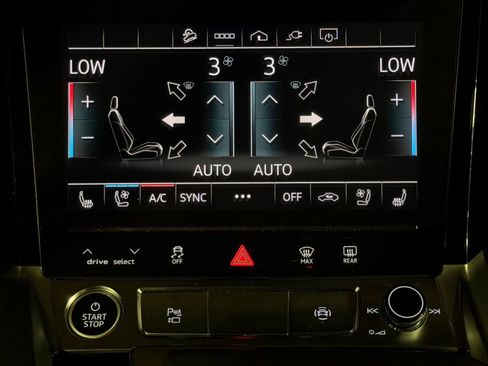 Used 2024 Audi Q8 e-tron Premium Plus w/ Premium Plus Package AWD/4WD image 20