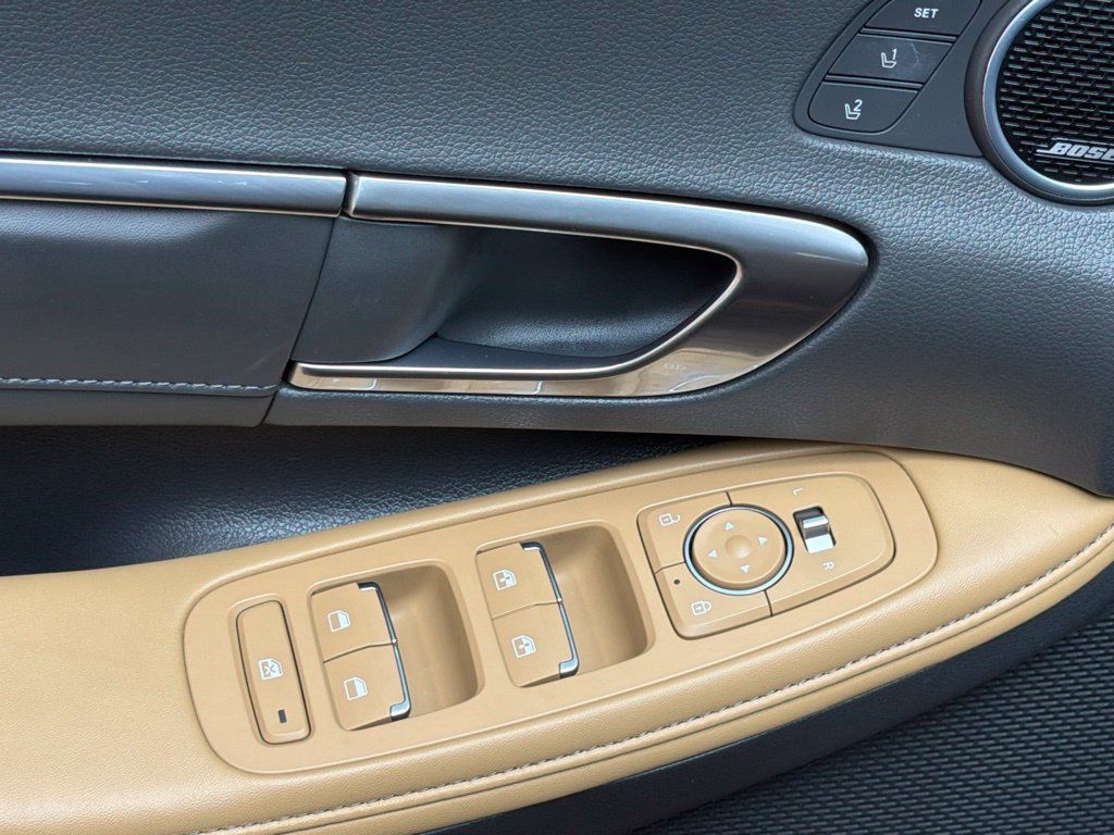 Used 2023 Hyundai Sonata Limited w/ Cargo Package FWD image 22