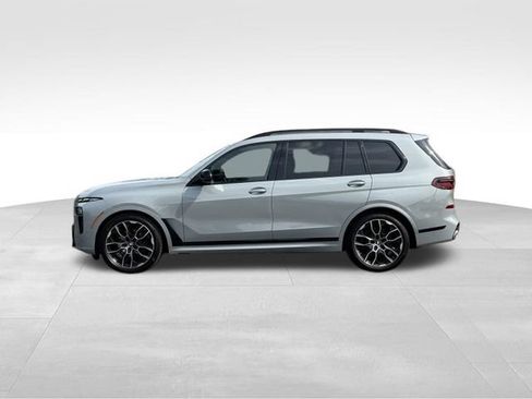Used 2026 BMW X7 M60i AWD/4WD image 2