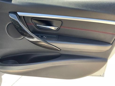 Used 2017 BMW 330i Sedan RWD image 28