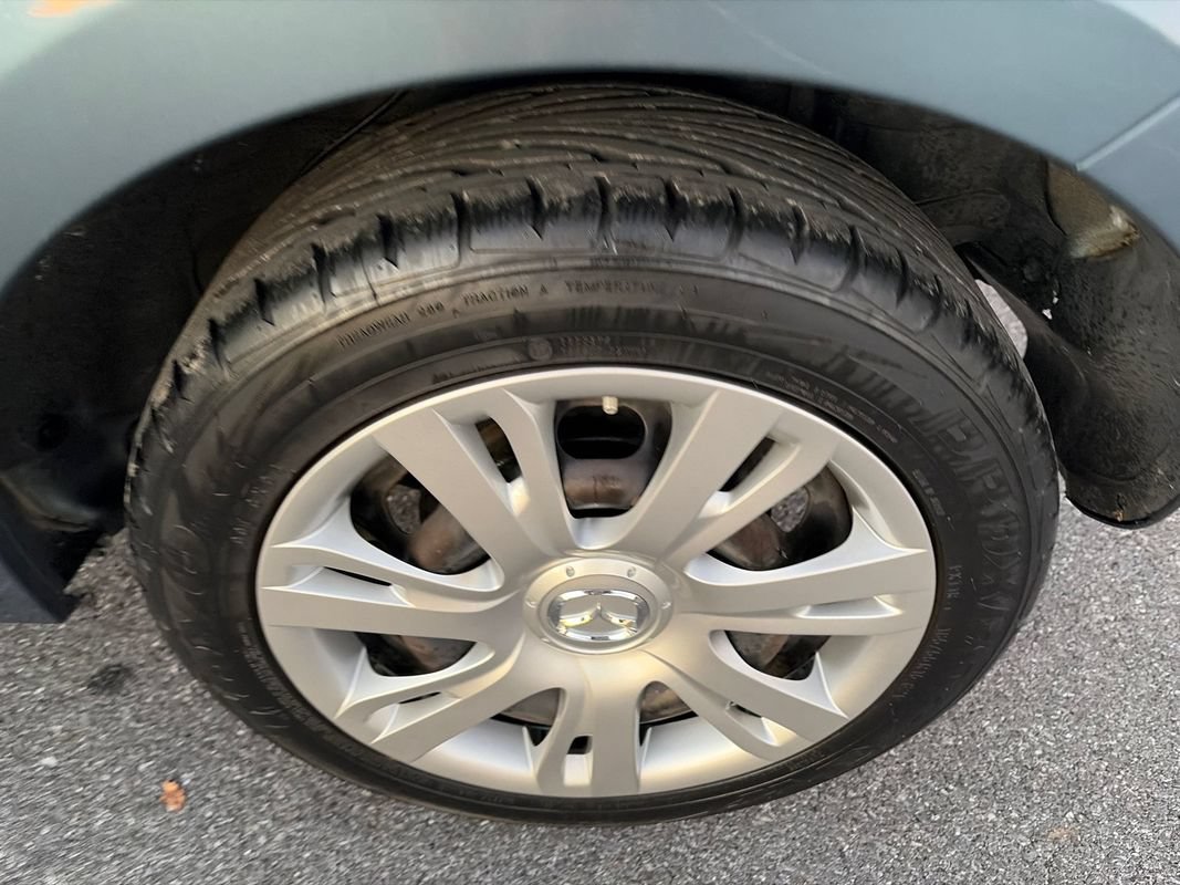 Used 2014 MAZDA MAZDA2 Sport FWD image 29
