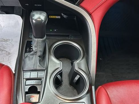 Used 2022 Toyota Camry XSE image 21