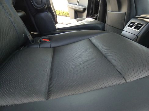 Used 2020 Lexus RX 350L FWD w/ Premium Package image 39