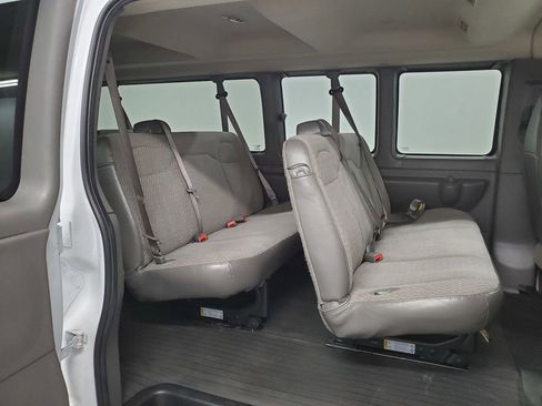 Used 2022 Chevrolet Express 3500 LS image 20