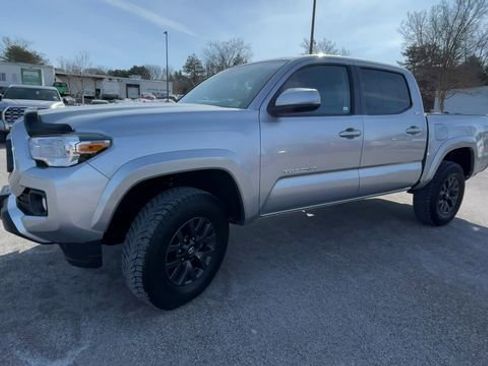 Certified 2023 Toyota Tacoma SR5 w/ Technology Package image 6