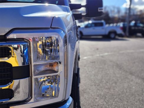 New 2025 Ford F250 XLT w/ Snow Plow Prep Package image 10