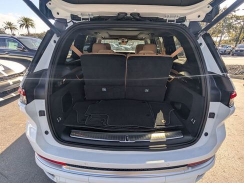 Used 2025 Jeep Grand Cherokee L Summit image 27