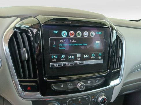 Used 2019 Chevrolet Traverse LT w/ LT Premium Package FWD image 17