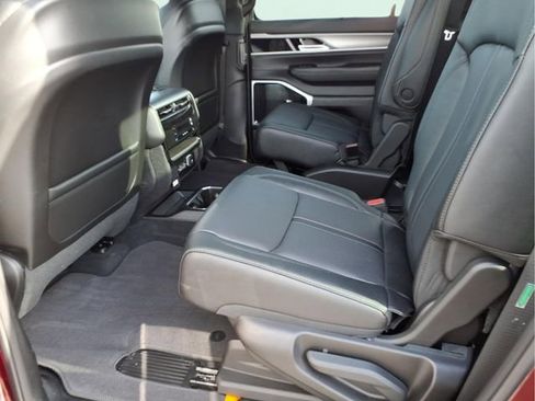 New 2026 Jeep Grand Wagoneer Limited AWD/4WD image 11
