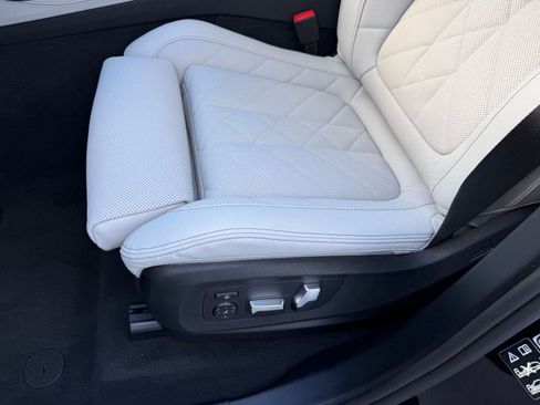 New 2026 BMW X5 xDrive40i w/ M Sport Package image 12