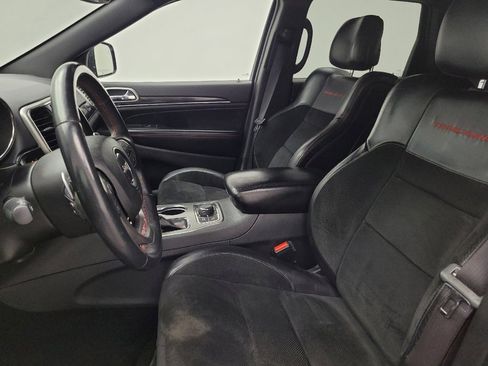 Used 2017 Jeep Grand Cherokee Trailhawk w/ Jeep Active Safety Group AWD/4WD image 17