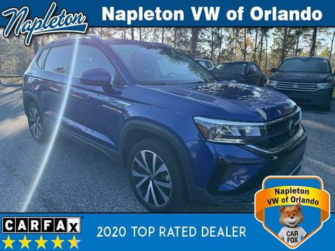 Used 2022 Volkswagen Taos SE image 3