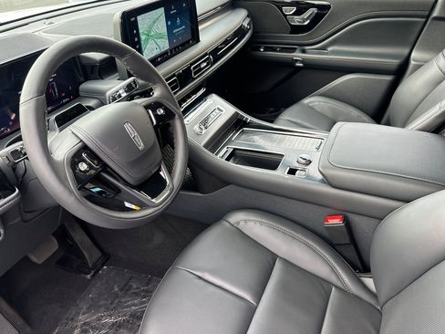 New 2026 Lincoln Aviator Premiere w/ Jet Appearance Package image 9