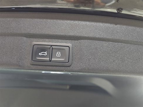 Used 2025 Audi A5 2.0T Prestige w/ 19" Wheel Package image 15