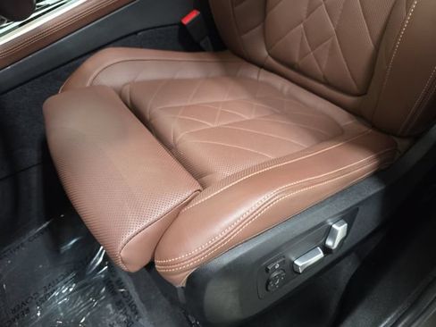 Used 2024 BMW X5 xDrive40i w/ Premium Package AWD/4WD image 25