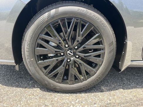 New 2026 Nissan Altima 2.5 SV AWD/4WD image 11