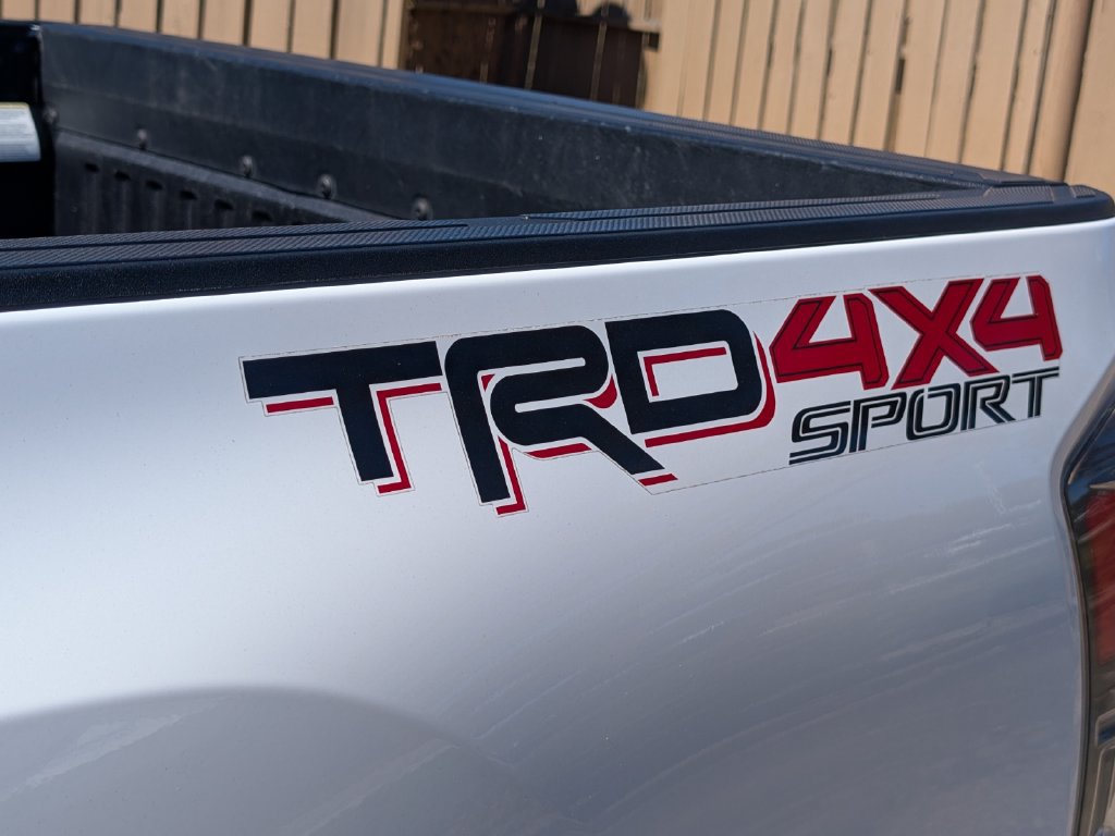 Used 2021 Toyota Tacoma TRD Sport w/ Technology Package AWD/4WD image 21