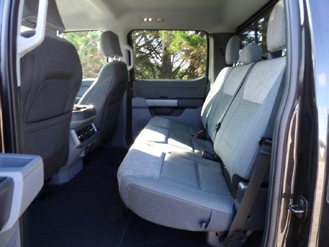Used 2025 Ford F250 XLT w/ FX4 Off-Road Package AWD/4WD image 14