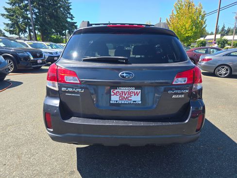 Used 2011 Subaru Outback 2.5i Premium w/ All-Weather Pkg AWD/4WD image 6