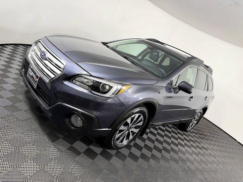 Used 2017 Subaru Outback 3.6R Limited AWD/4WD image 20