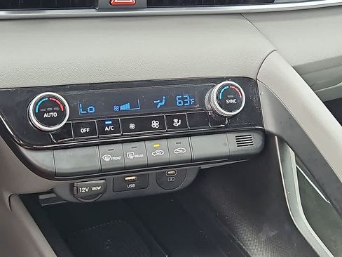 Certified 2025 Hyundai Elantra Sport FWD image 14