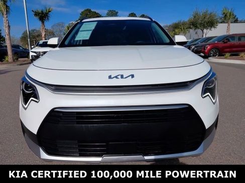 Certified 2024 Kia Niro EX image 3