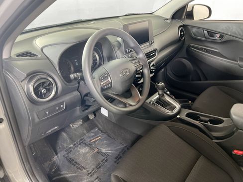 Used 2023 Hyundai Kona SEL image 9