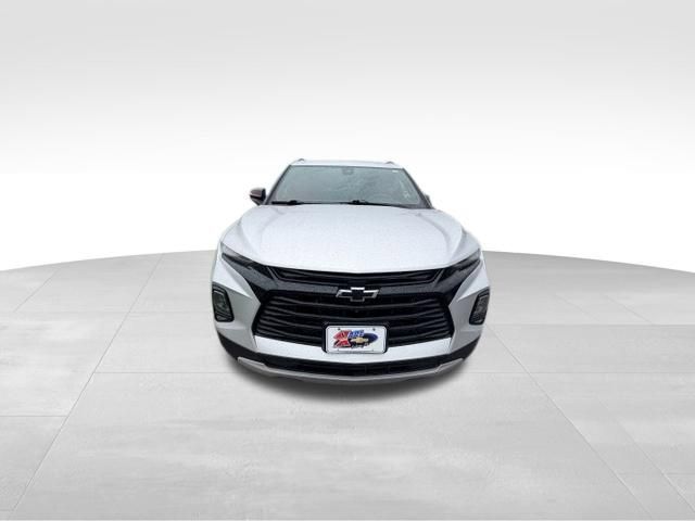 Used 2020 Chevrolet Blazer LT w/ Redline Edition AWD/4WD image 3