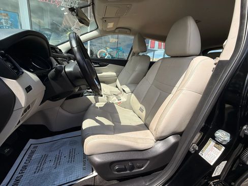 Used 2017 Nissan Rogue Sport SL AWD/4WD image 10