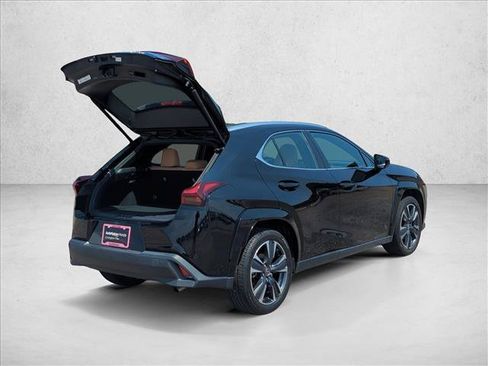 Used 2023 Lexus UX 250h FWD w/ Accessory Package (Z2) image 5