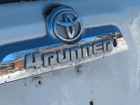Used 2013 Toyota 4Runner SR5 image 12