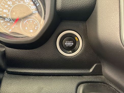 Used 2022 RAM 1500 Big Horn AWD/4WD image 22