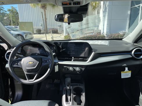 New 2026 Chevrolet Trax LS w/ LS Convenience Package image 34
