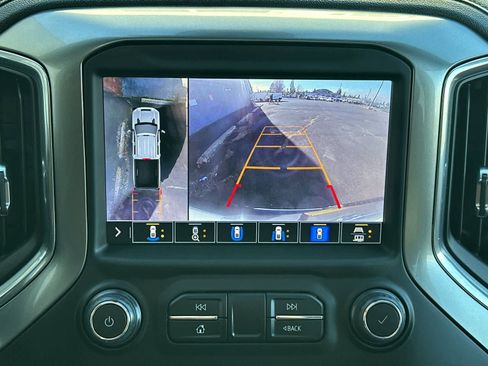 Used 2022 Chevrolet Silverado 2500 LTZ w/ LTZ Premium Package image 19