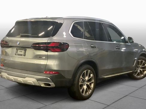 Used 2024 BMW X5 xDrive40i w/ Premium Package image 12