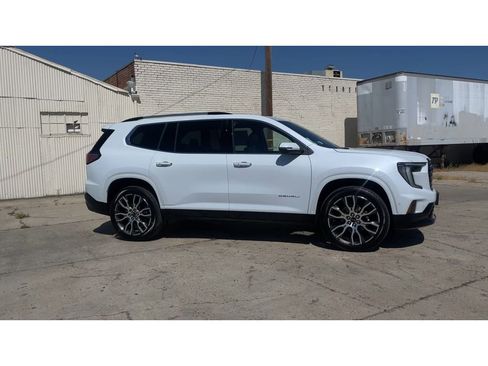 New 2026 GMC Acadia Denali Ultimate AWD/4WD image 4