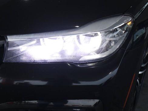 Used 2017 BMW 740i RWD image 14