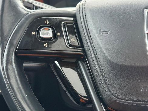 Used 2020 Lincoln Aviator Reserve w/ Equipment Group 202A image 18