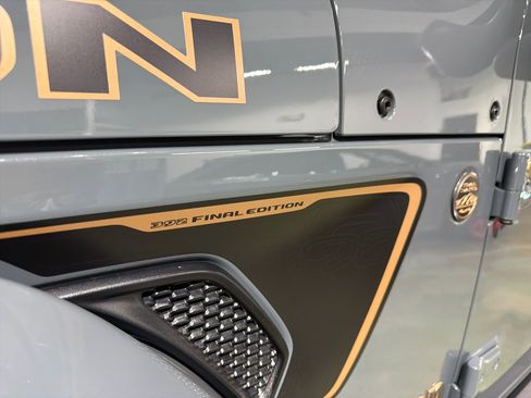 Used 2025 Jeep Wrangler Unlimited Rubicon 392 image 14