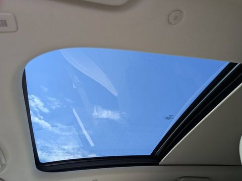 Certified 2022 Lincoln Nautilus Reserve FWD image 20
