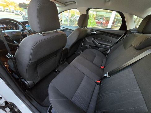 Used 2017 Ford Focus SE image 14