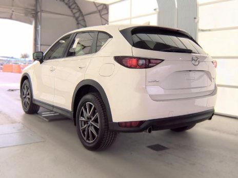 Used 2018 MAZDA CX-5 Touring FWD image 4