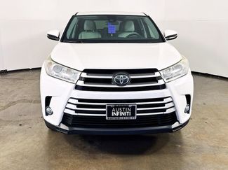 Used 2018 Toyota Highlander Plus FWD video 2