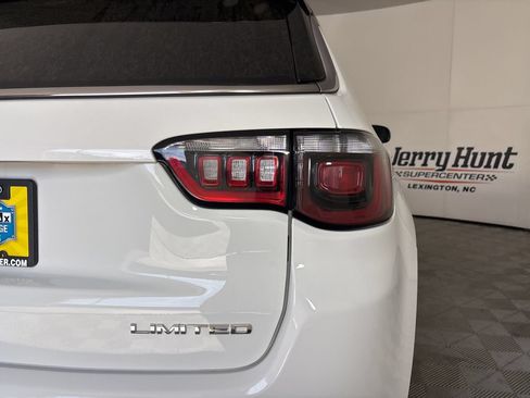 Used 2024 Jeep Compass Limited AWD/4WD image 32
