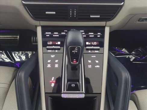 Used 2019 Porsche Cayenne S AWD/4WD image 12